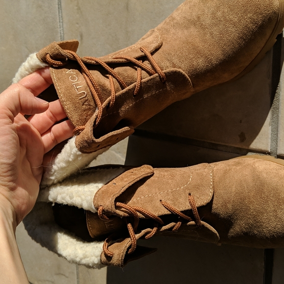 Nautica Wedge Ankle Boots - Picture 3 of 3